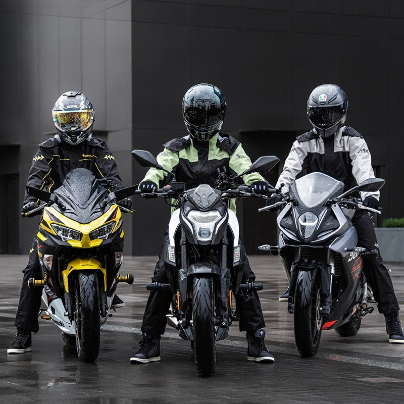 ชุดกันฝนสำหรับมอเตอร์ไซค์ Oxfo - Cycling Commuter Rain Gear บทวิจารณ์และราคา